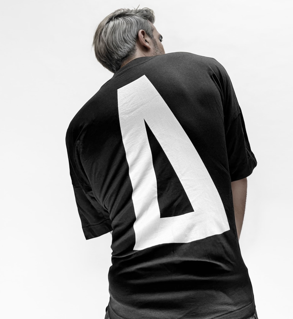 Berlin Oversized Statement Tee – Relaxed Fit Organic Cotton Techno Clubwear T-Shirt