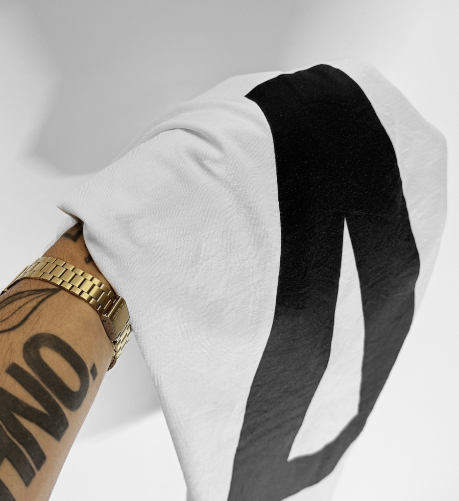 Live It Oversized Statement Tee – White Oversized Organic Cotton T-Shirt with “A” Back Graphic